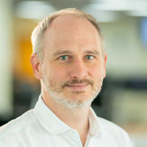 A portrait photo of Mark McLachlen