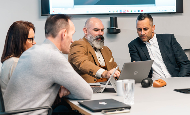 The risk advisory team discussing a client challanges